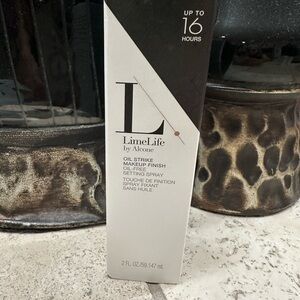 LimeLife by Alcone Oil Strike Makeup Finish Setting Spray
